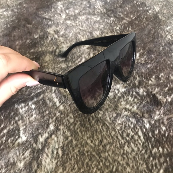 Meetsun Black Sunnies - Picture 1 of 4